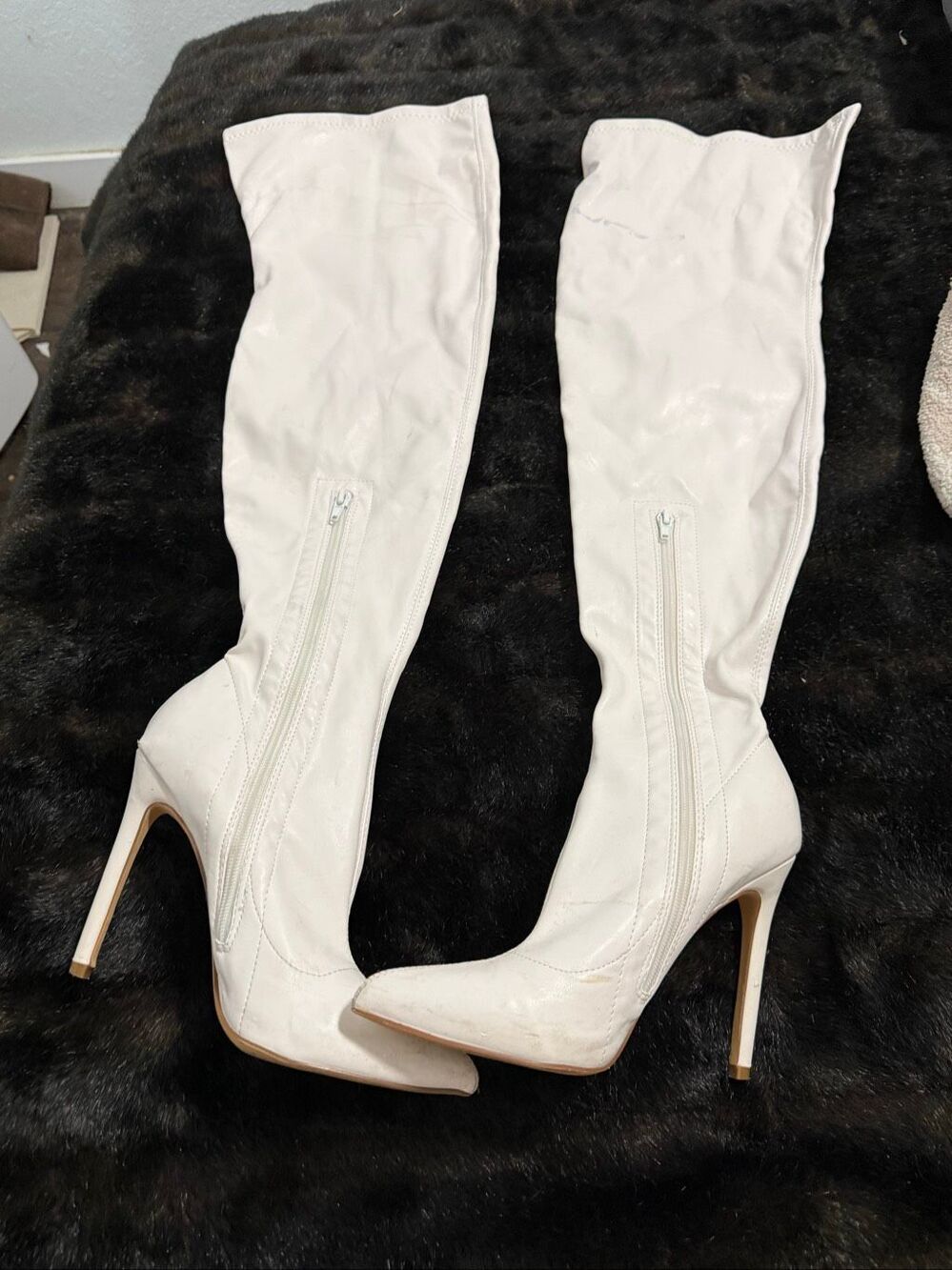 Liliana  White faux leather over the knee boots with zipper detail 7.5